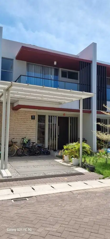 Dijual rumah PIK2 full furnish 3KT uk 6x15 / 90m cakep