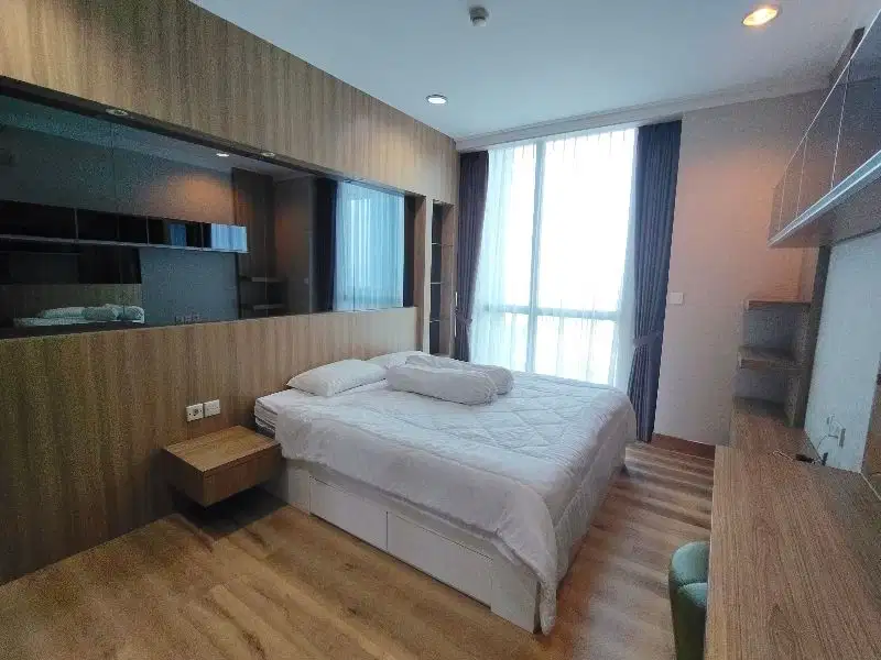 Dijual Residence 8 Senopati 2 Kamar view pool harga nego