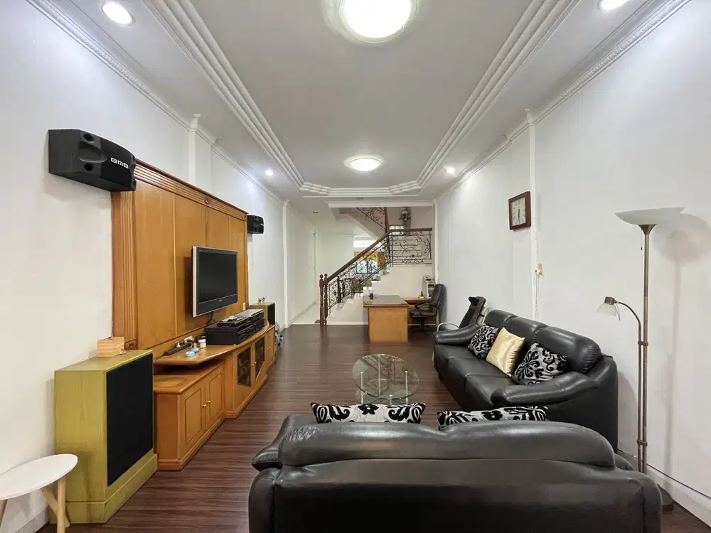 Dijual rumah di komplek sampali baru