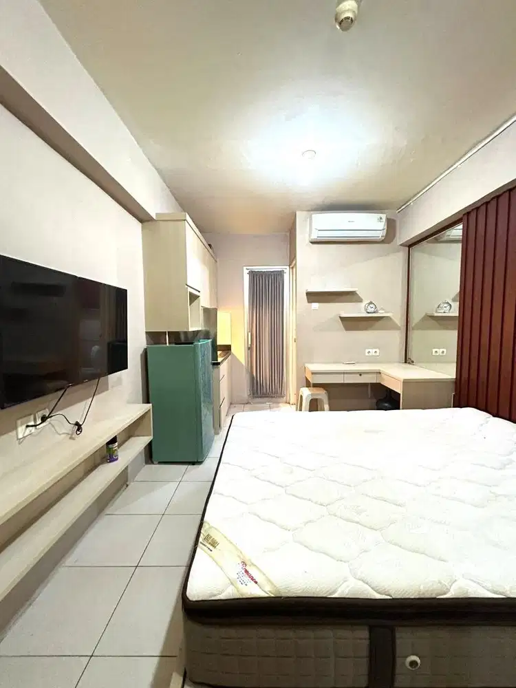Apartemen Green Bay Studio Full Furnished View Kolam Renang