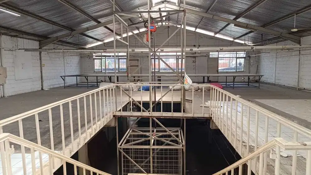 Dijual cepat Gudang Eks Pabrik di Kopo