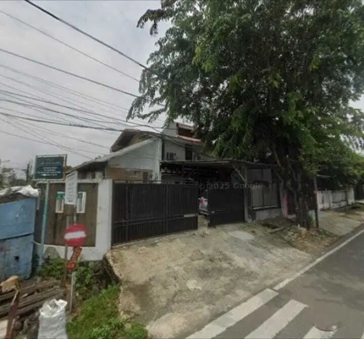 Rumah Luas Tanah 284 Meter di Jalan Raya Malaka Perumnas Klender