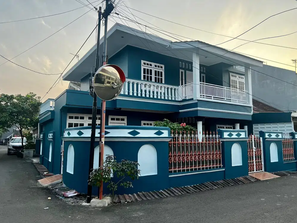 Rumah Cantik Hook LT 188 M² di Komplek Pulogebang Permai