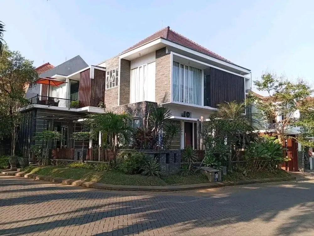 Dijual Cepat Rumah HOOK Mewah di permata Jingga Suhat Kota Malang