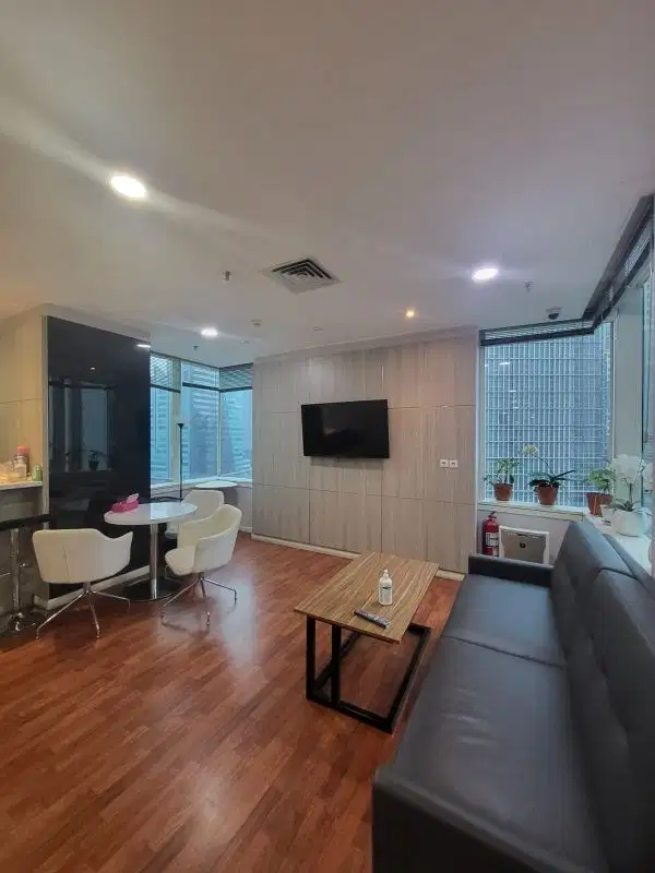 SEWA KANTOR DI JAKARTA SELATAN MEGA KUNINGAN 83M² Furnish 200k Nego