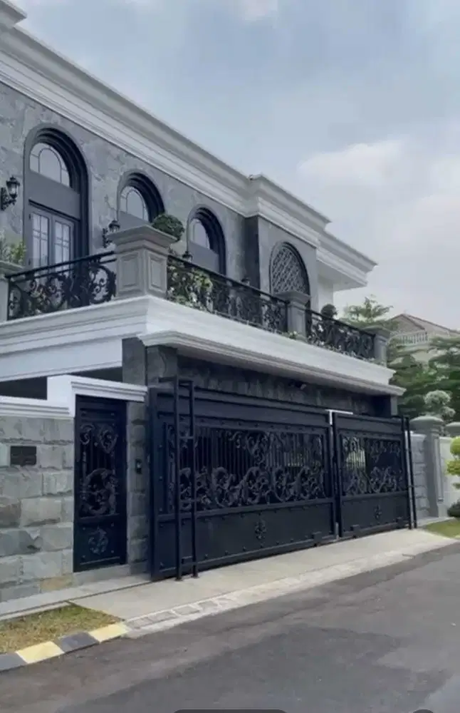 Dijual Rumah Mewah 3 lantai Full Furnish di Citragran Cibubur