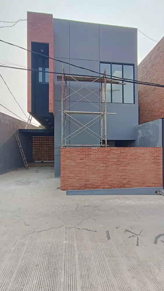 Rumah 2 Lt Non Cluster di Jatibening 5 Menit dari Stasiun Cikunir 1