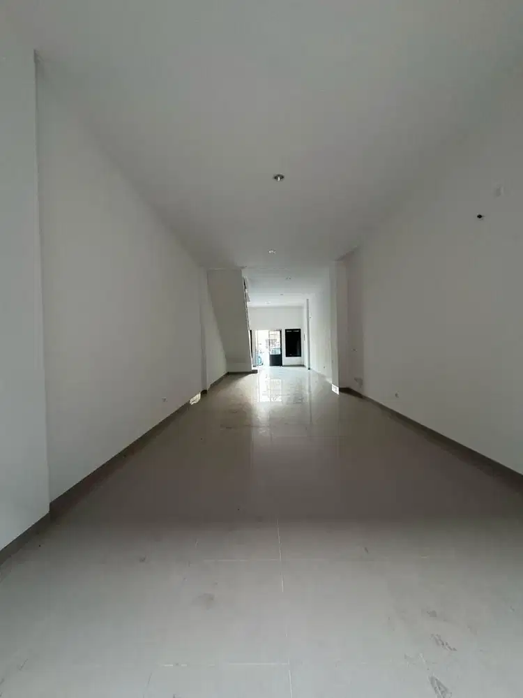 Disewakan Ruko 2 muka 3 Lantai di OSAKA OSRB, PIK 2 By Rumah Chinida