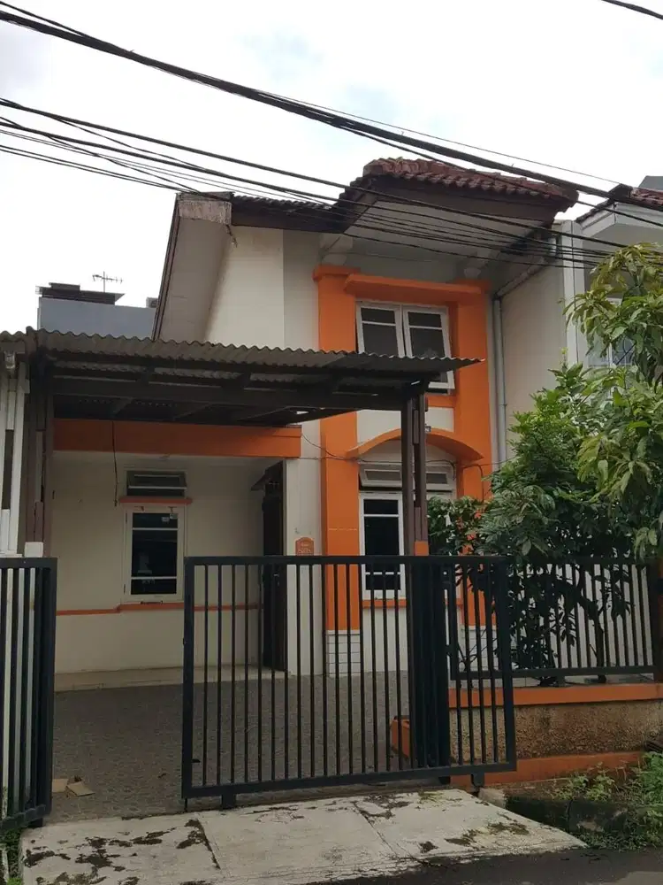 Dijual Rumah SHM Hadap Selatan di Sektor 8B By Rumah Chinida