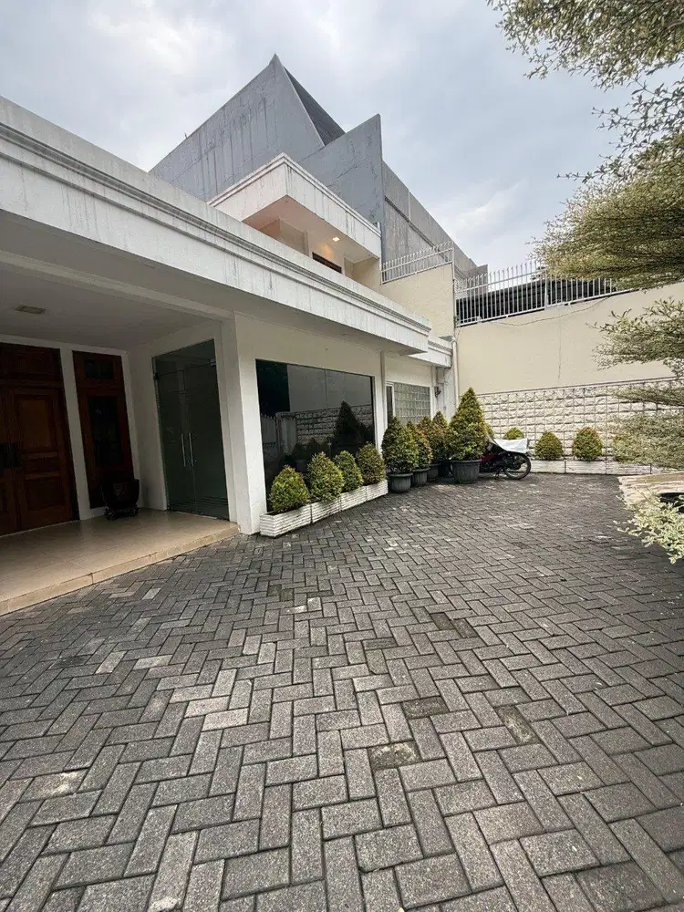 Rumah Bagus Siap Huni Di Senopati Kebayoran Baru