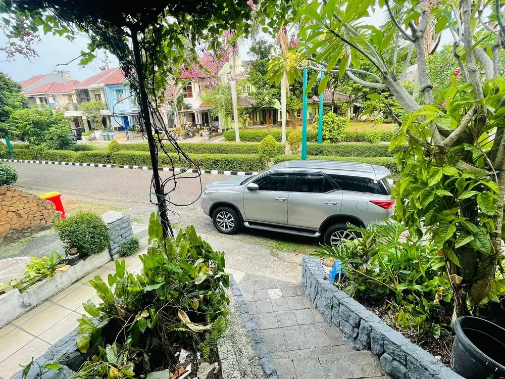 Rumah puri Sri wedari cibubur depan mall tsm