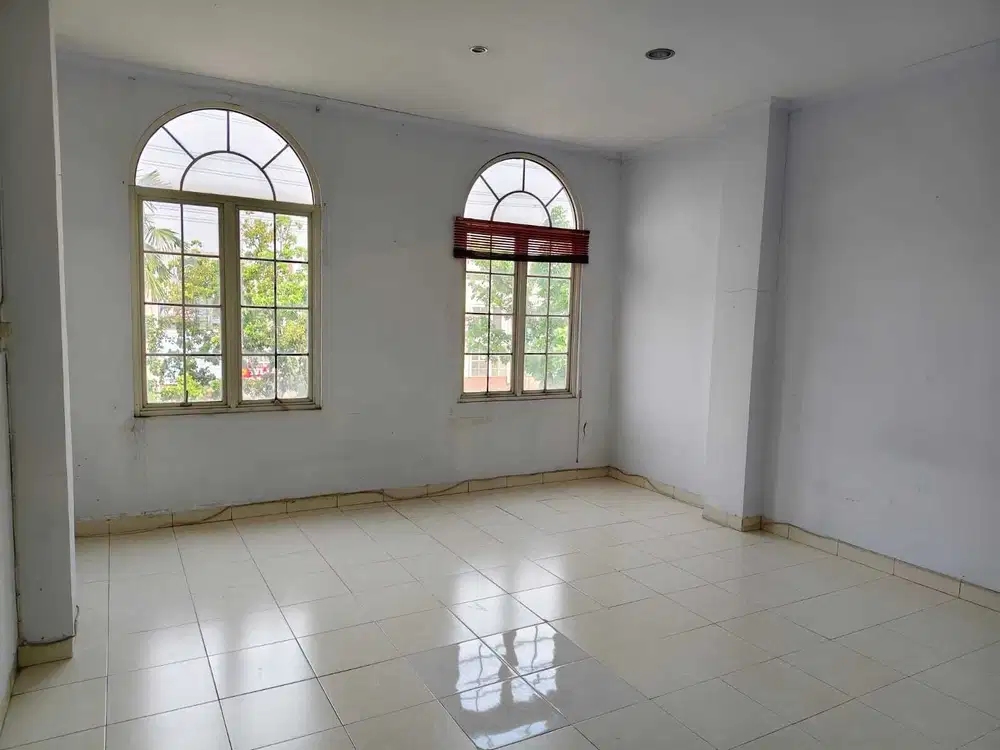 Disewakan Ruko di Sparks, Gading Serpong By Rumah Chinida (He)