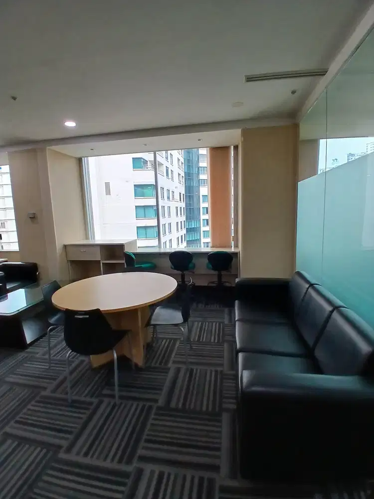 SEWA KANTOR DI JAKARTA SELATAN SUDIRMAN 209M2 FURNISH 280K NEGO