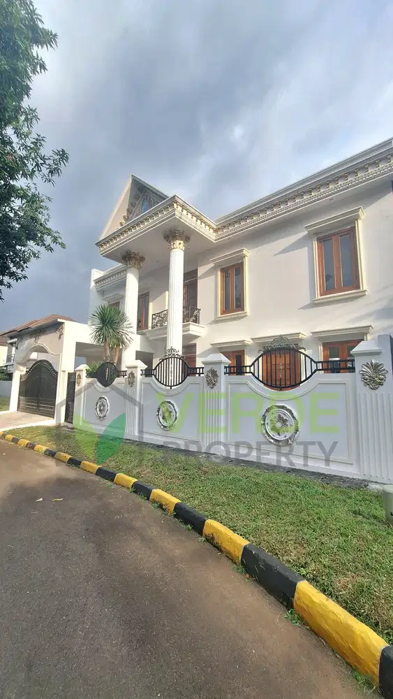 Dijual Rumah Mewah Dengan Pool Dan Roof Top Di Puspita Loka BSD City