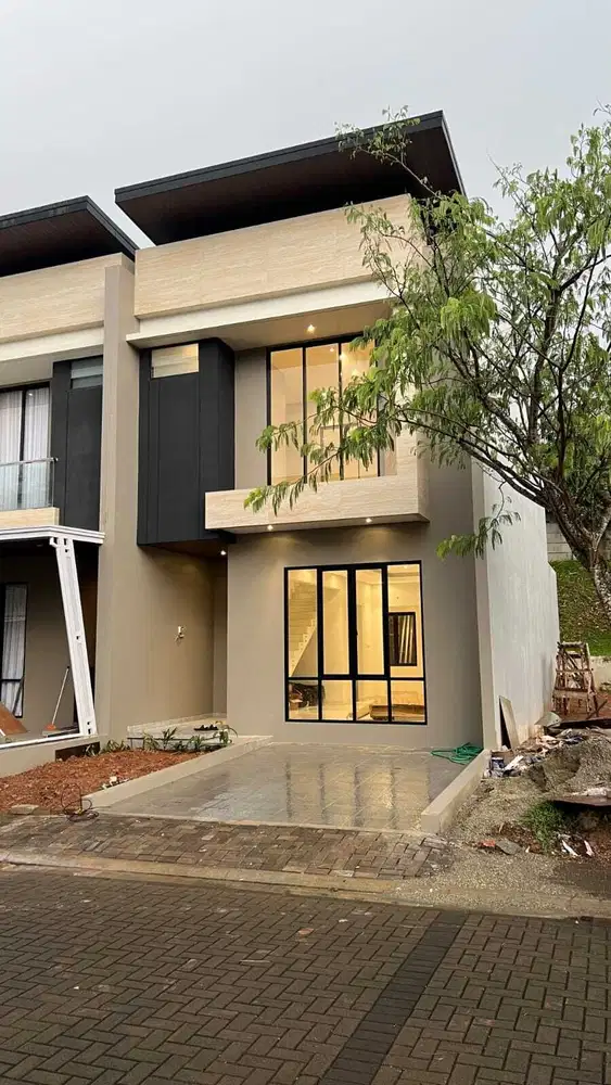 Dijual rumah Vanya Park Cluster Azura House