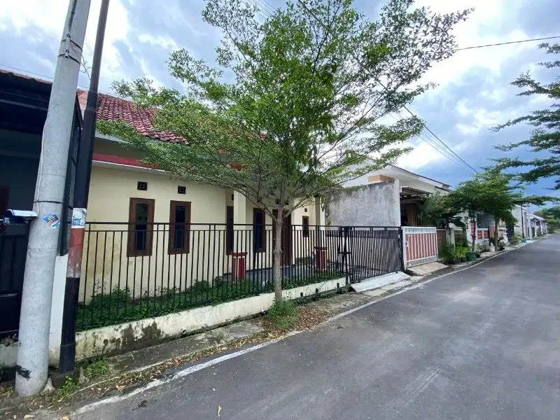 Rumah murah siap huni dekat superindo Kartasura
