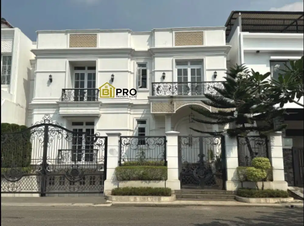 DiJual Rumah American Classic Style Tangerang City Cipondoh