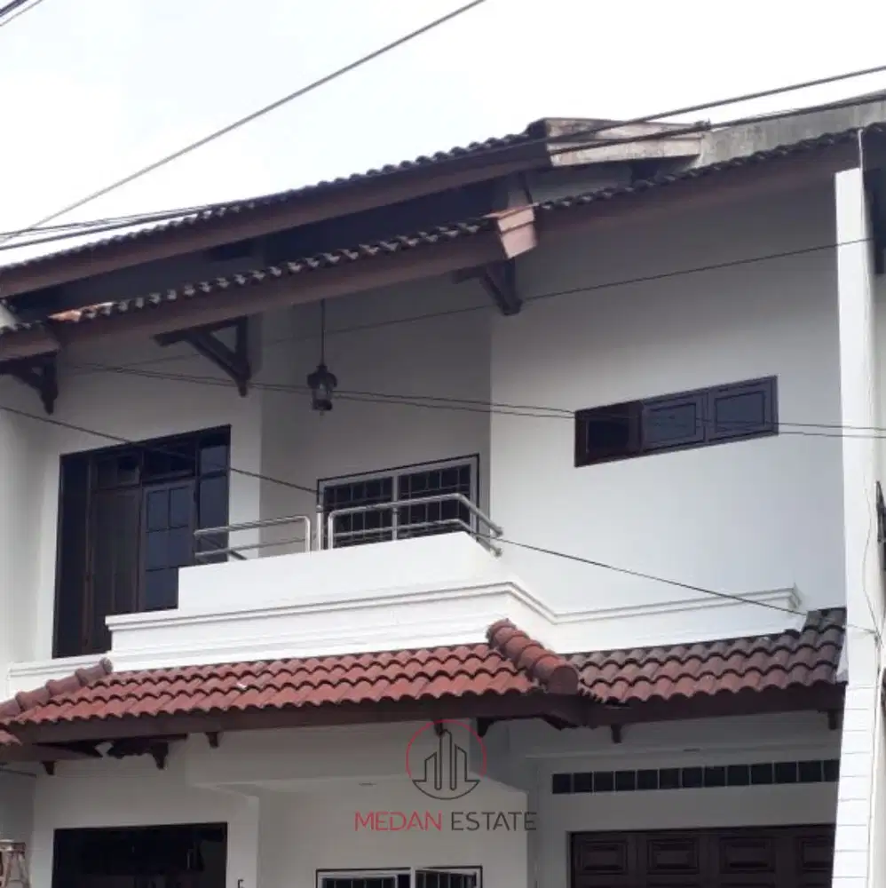 Dijual Villa Polonia Indah