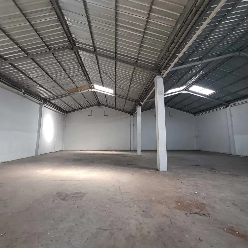 Di Sewakan Gudang gandeng Jurumudi Tangerang