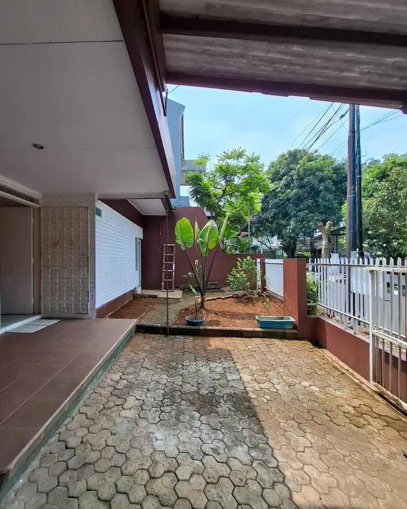 Rumah Bagus Dalam Komplek di Area Pejaten Jaksel