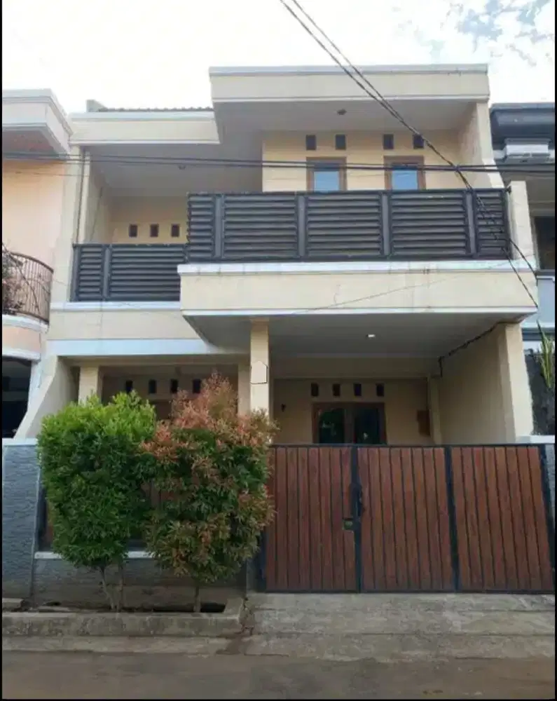 Rumah Cantik di Duta Kranji Bintara Dekat ke Stasiun KRL Kranji - Cakung
