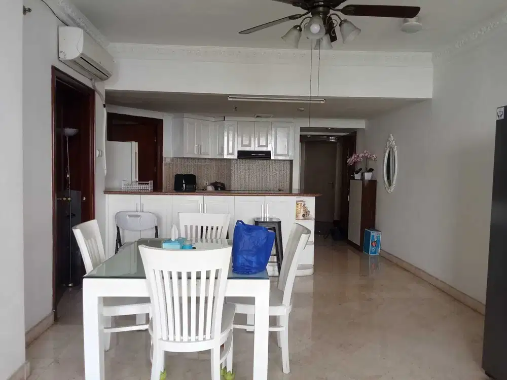 Sewa Apartemen Amartapura 3+1 BR Full Furnish View Kota