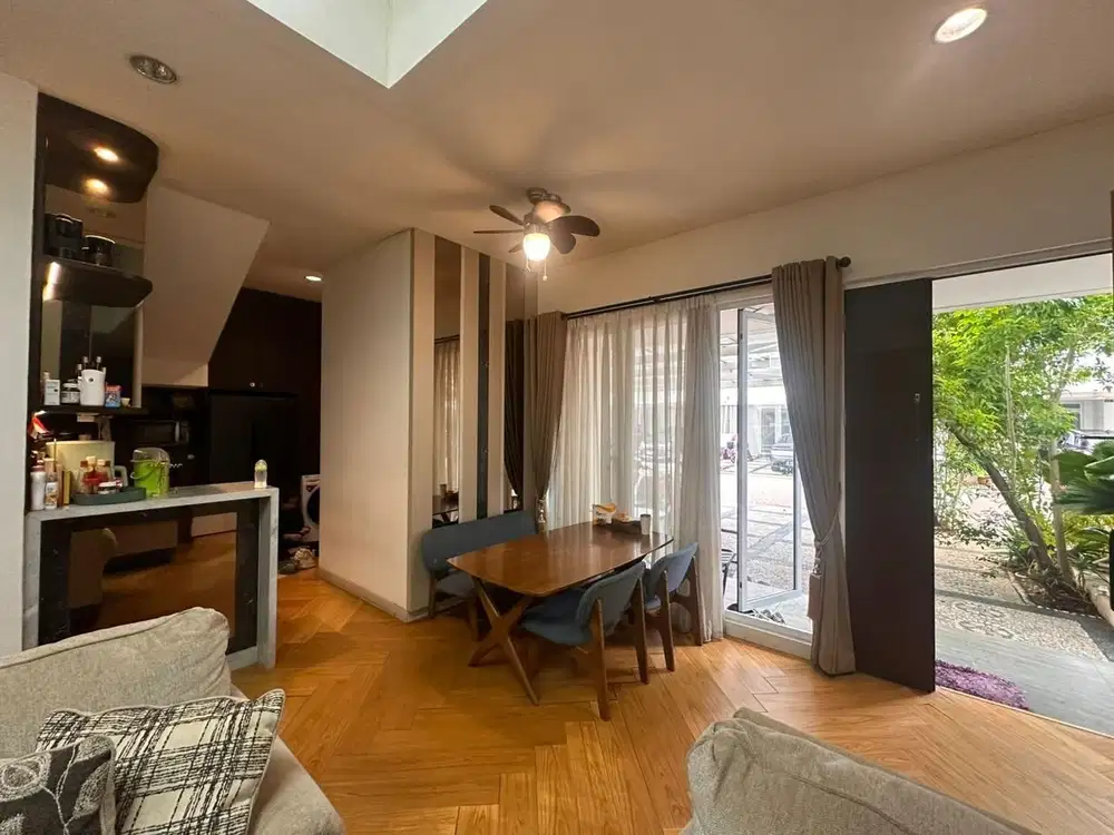 Dijual Murah Rumah “ The Riviera “ At Puri - Furnished