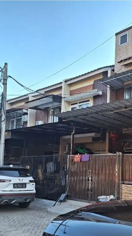 Dijual rumah 2 lantai di Park Residence, Taman surya 5, kalideres, Jkt