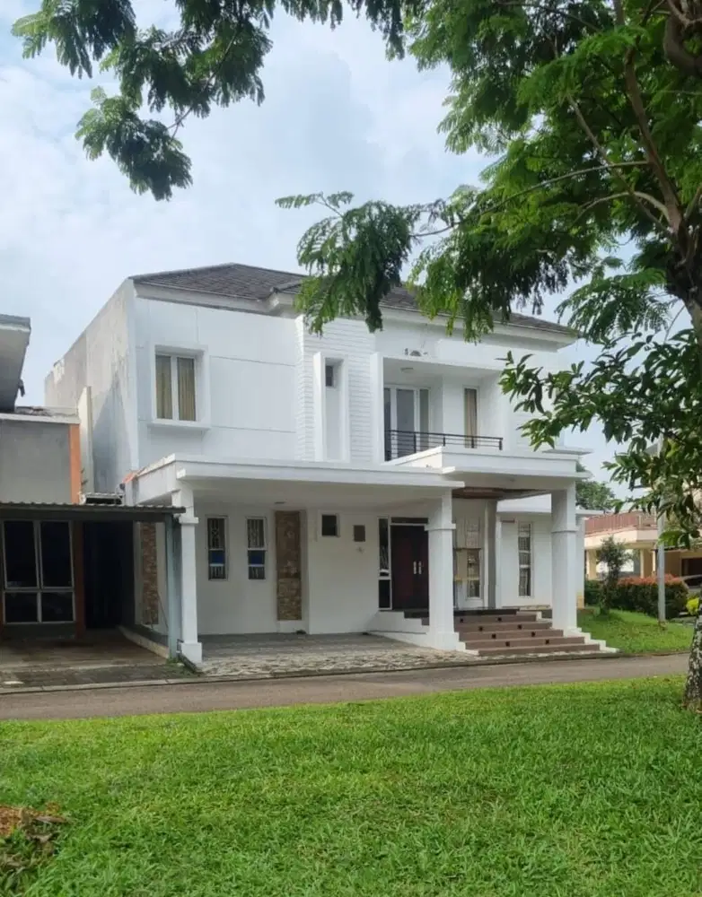 RUMAH CANTIK 2 LANTAI, DI THE ICON BSD, HOEK, SHM