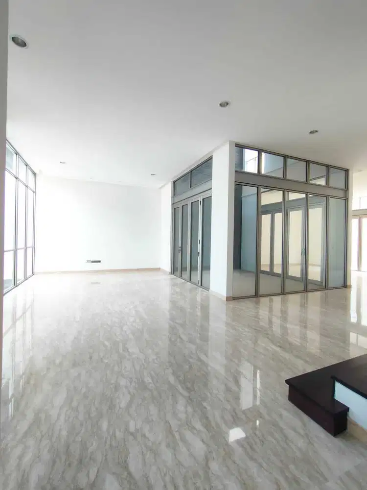 Dijual Rumah Golf Island Cluster Mozart 10x25 ada Lift brand new