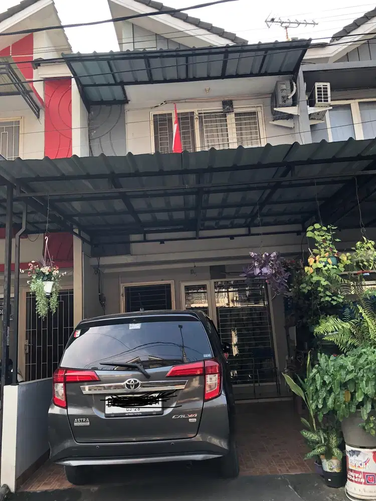Dijual Rumah 2 lantai di Golden Palm, Kalideres, Jakarta
