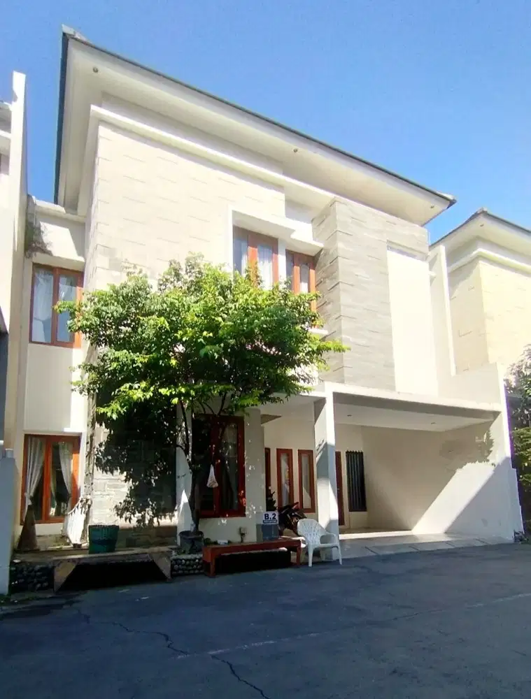 Rumah mewah di perumahan cluster Jayengan Serengan solo kota