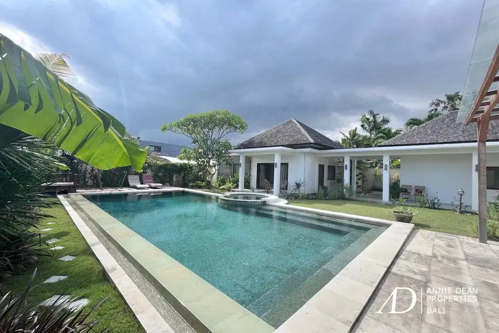 PRIME FREEHOLD PROPERTY IN A GATED COMPLEX FOR SALE - LAND VALUE ONLY