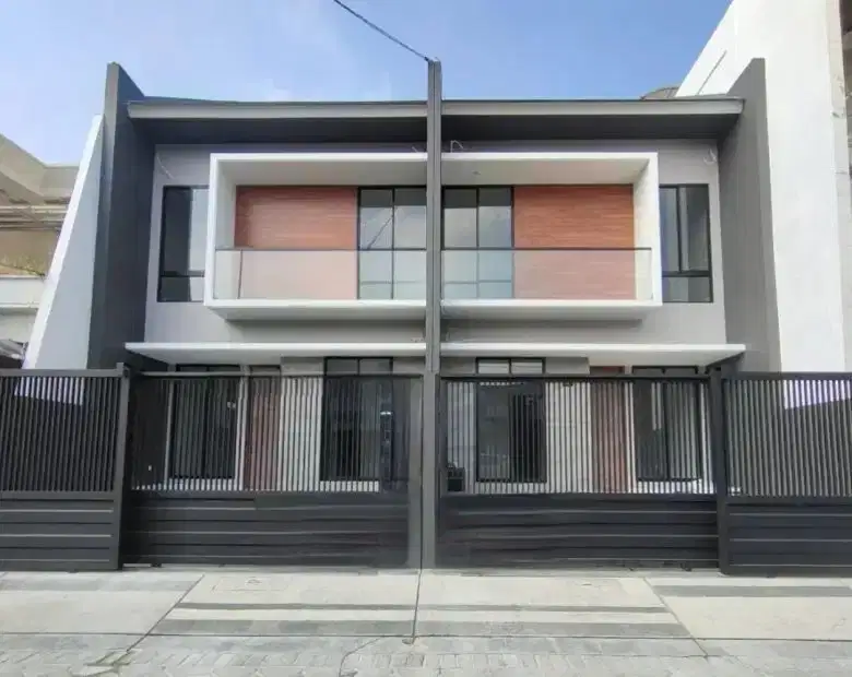 JUAL RUMAH BARUK  NEW GRESS DKT RAYA MERR,STIKOM,PANJANG JIWO ,ARAYA