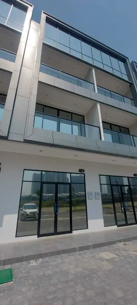 Disewakan ruko pik2 hadap boulevard utama 4.5x18