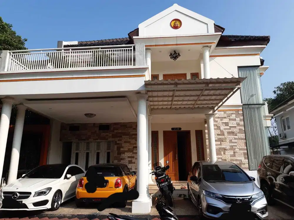 Rumah 2 lantai dijual murah lokasi  Bumi Serpong Damai