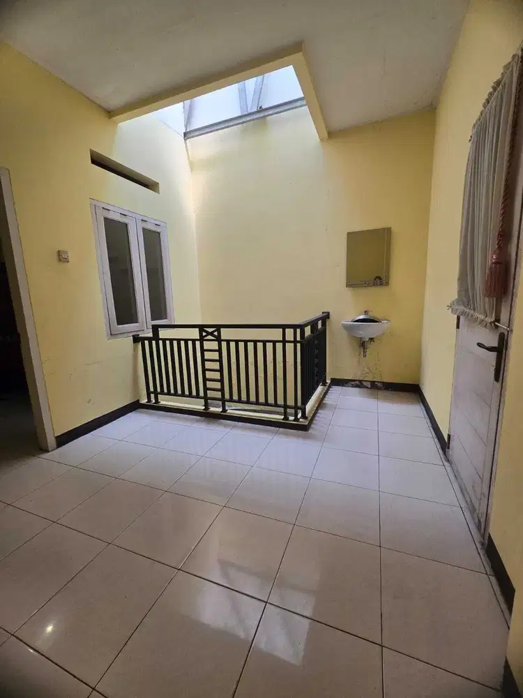 Dijual MURAH Rumah minimalis 2 lantai SHM di KBP   Tatar Jingganagara