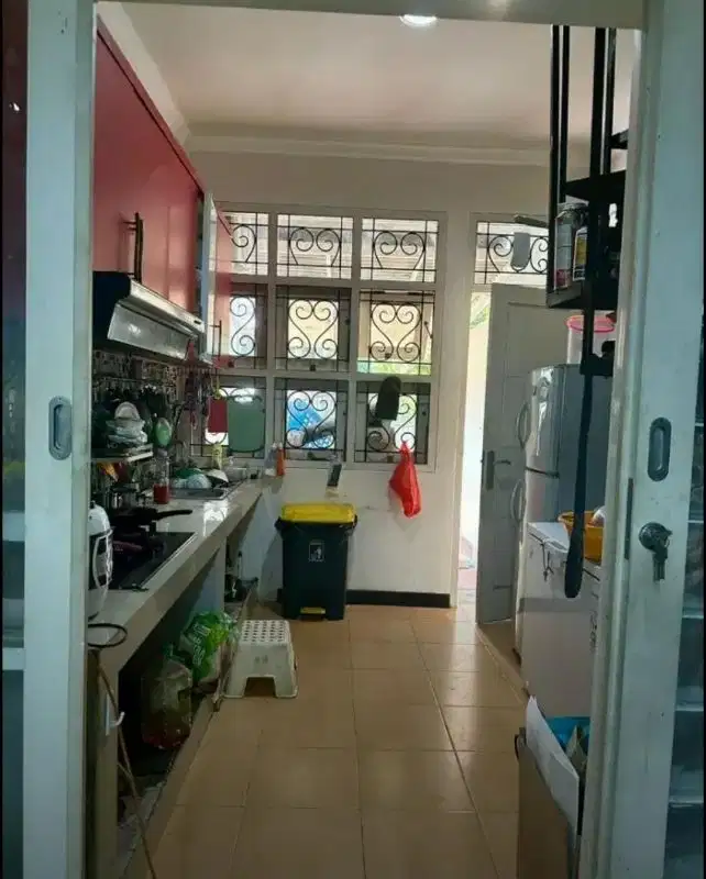dijual rumah full furnished dalam cluster di Bintaro sektor 9