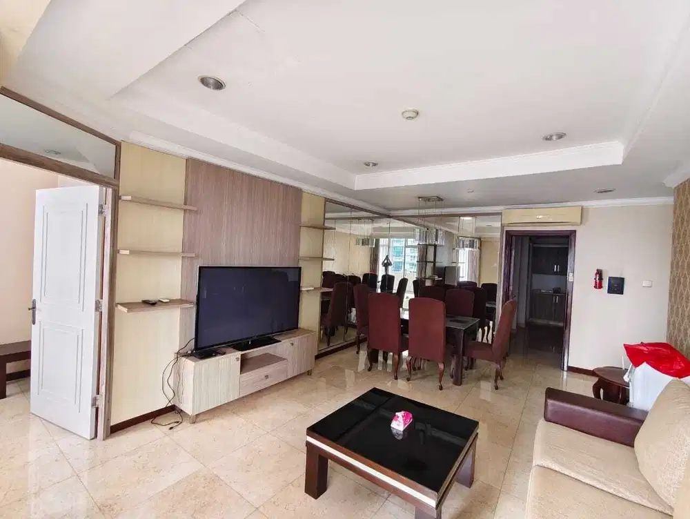 Rent Istana Sahid Sudirman with 2 plus 1 bedrooms and furnished