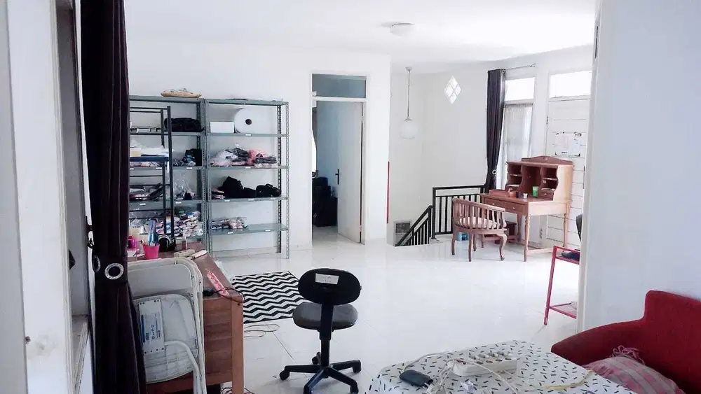 Dijual Rumah di Istana Kawaluyaan