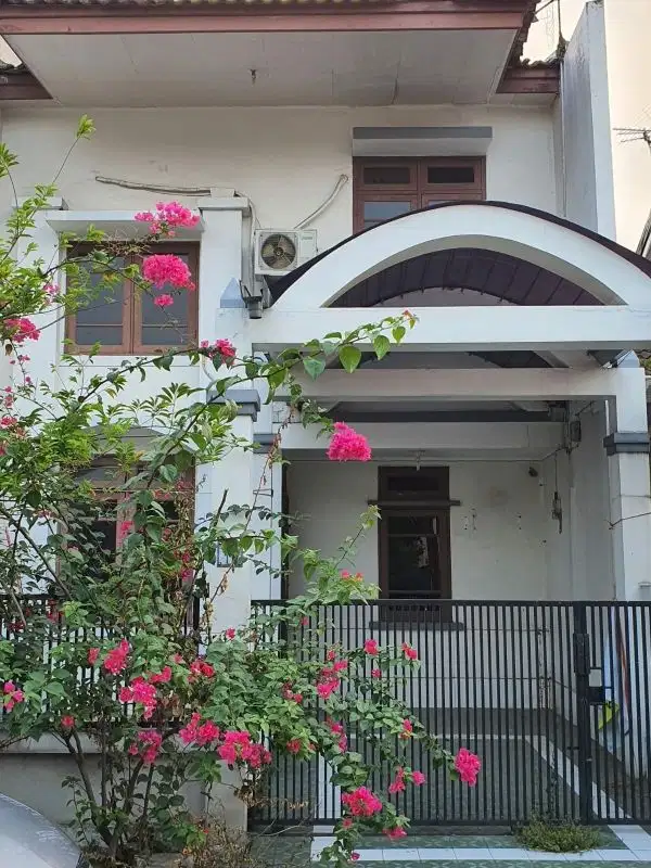 Dijual Rumah di Sektor 8A Gading Serpong Tangerang