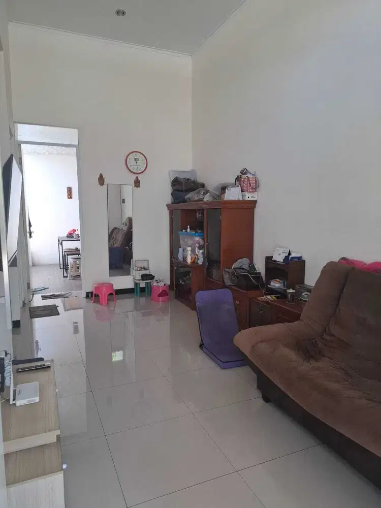 Dijual Rumah SHM di Taman Kopo Indah 5