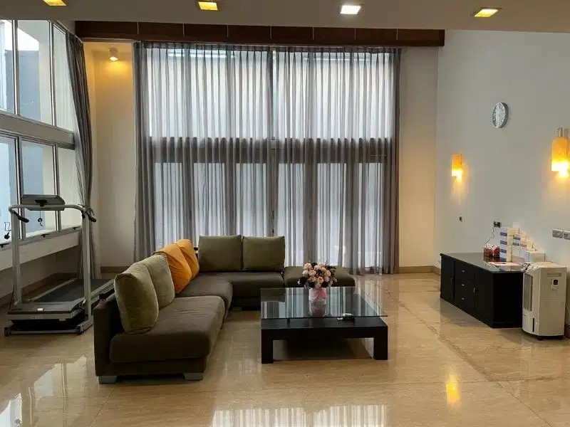 Dijual Cepat Rumah PIK 1 Layar Permai 16x40 m2 2,5 lantai