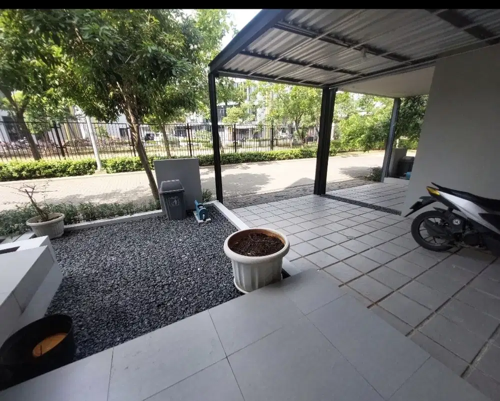 Sewa Rumah 3.5 lantai BSD Murah 80 juta nego