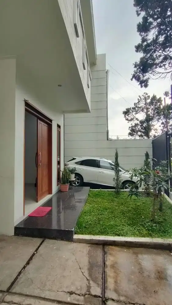 Rumah Lux Siap Huni di Bandung Utara Lingkungan aman, nyaman, sejuk