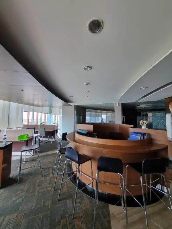 sewa kantor jakarta Selatan south Quarter 300M² furnish 330 K nego