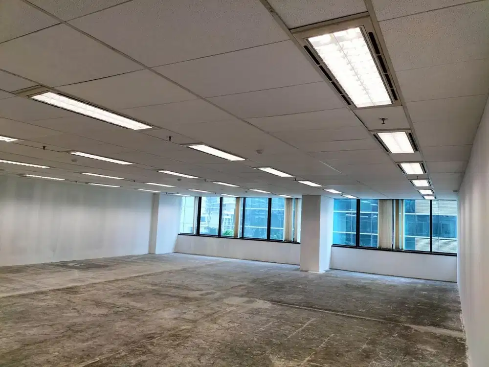 SEWA KANTOR DI JAKARTA SELATAN SUDIRMAN 185M2 BARE 125K NEGO
