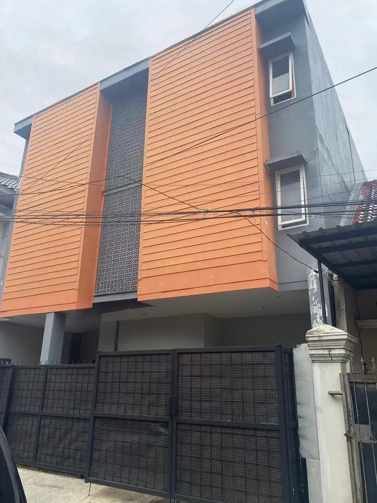 Dijual Cepat Rumah Kost Putra 24 Kamar Full di Sigura Gura Kota Malang