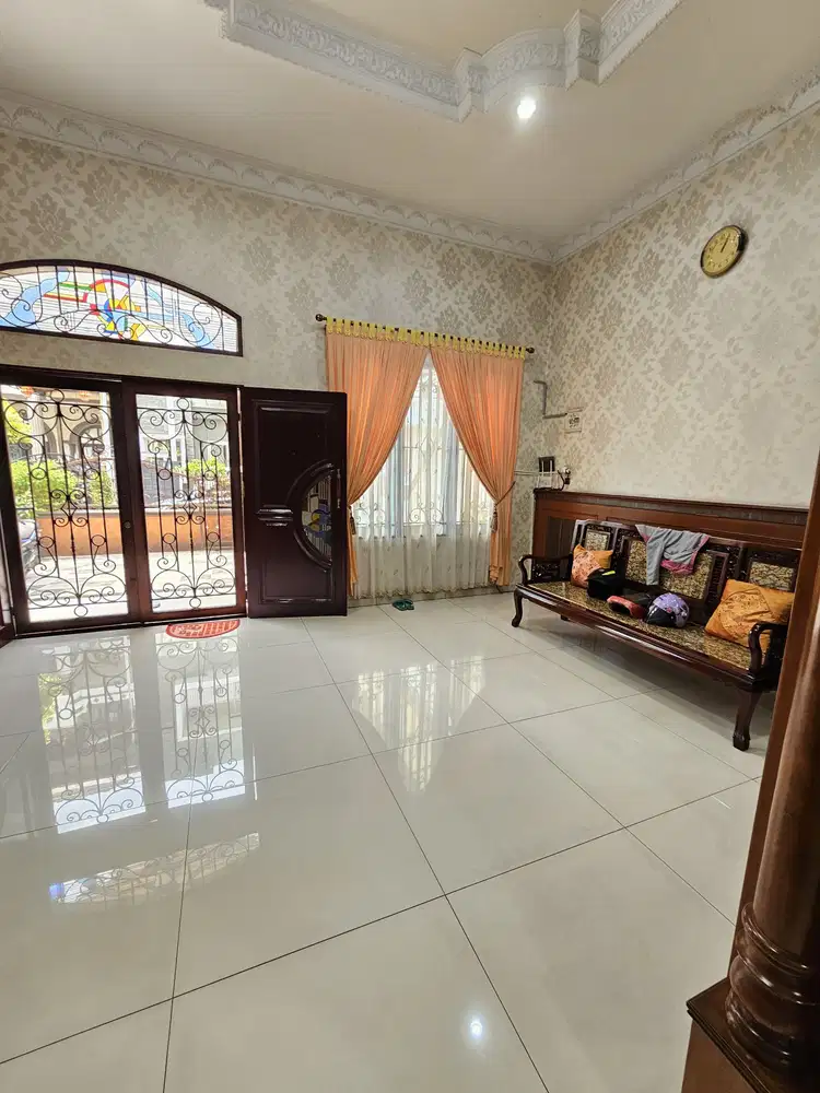 Dijual Villa Taman Anggrek Blok A
