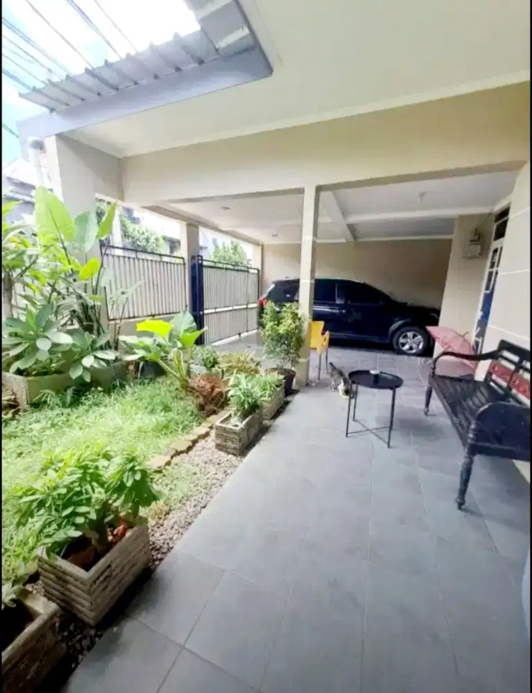 RUMAH LUAS DI NUSALOKA BSD TANGSEL